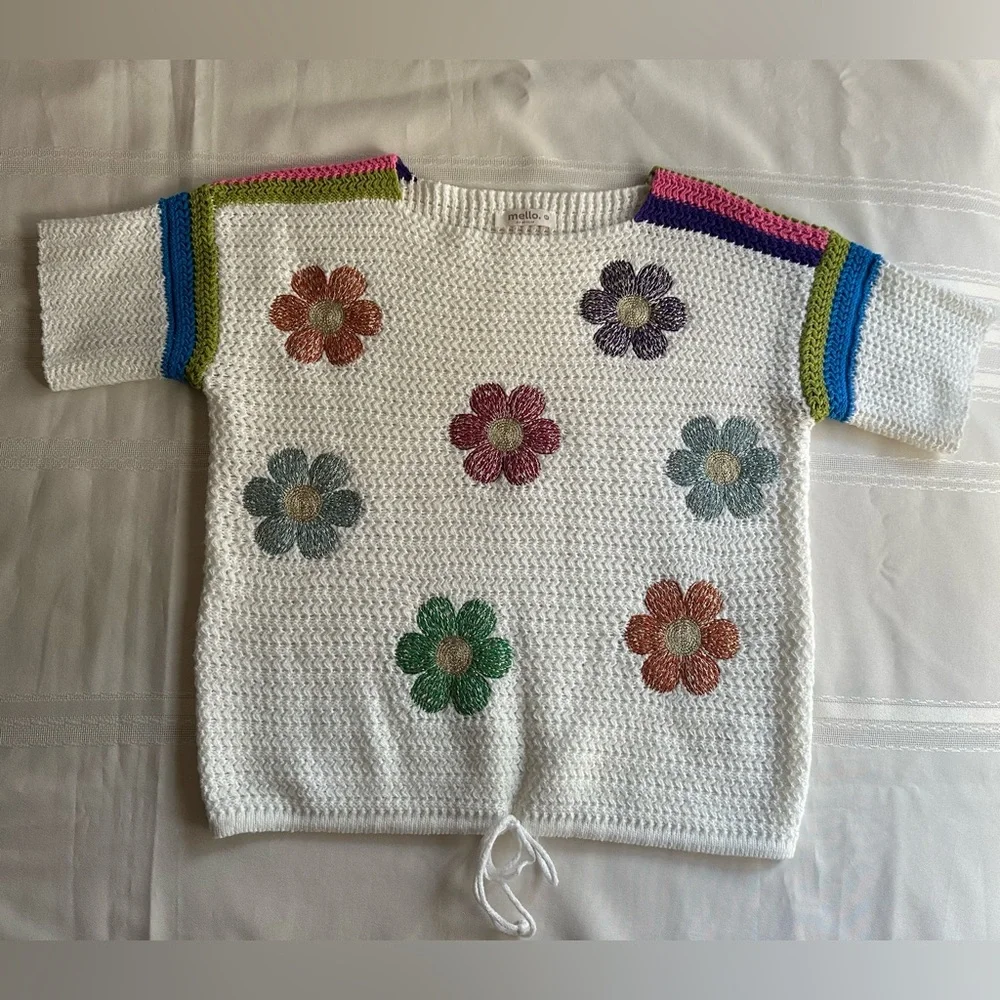 Mello Floral Knit Women's Sweater - White - Picture 4 of 15